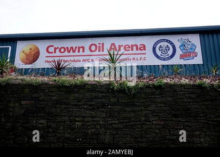 Sponsor Zeichen an der Rückseite des stand auf der Spotland Stadion, Heimat des Fußballvereins Rochdale, Großbritannien Stockfoto