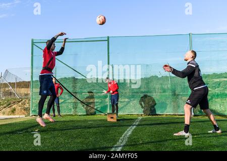 Torwarttraining: Torwart Sven Mueller (KSC), Torwarttrainer Markus Miller (KSC). De / Fußball / 2. Bundesliga: Karlsruher SC - Trainingslager, 15. Januar 2020 Fußball / Fußball: 2. Bundesliga: KSC Trainingslager, Karlsruhe, 15. Januar 2020 weltweite Nutzung Stockfoto