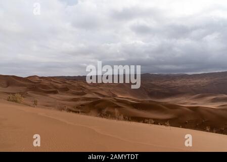 Die Form der Sanddünen in der Wüste Lut Stockfoto