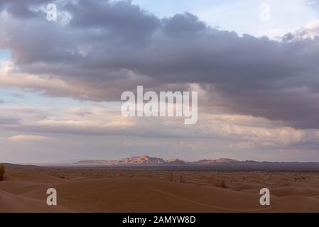 Die Form der Sanddünen in der Wüste Lut Stockfoto