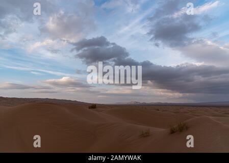 Die Form der Sanddünen in der Wüste Lut Stockfoto