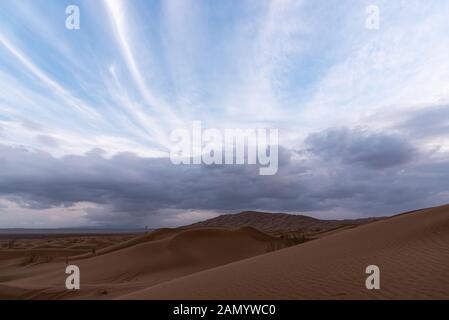 Die Form der Sanddünen in der Wüste Lut Stockfoto