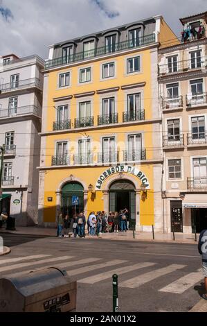 Der Eingang zum Schild "Bica Funicular Ascensor da Bica", Lissabon, Portugal Stockfoto