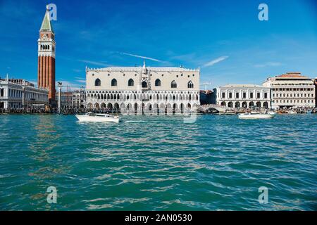 Häfen in venedig Stockfoto