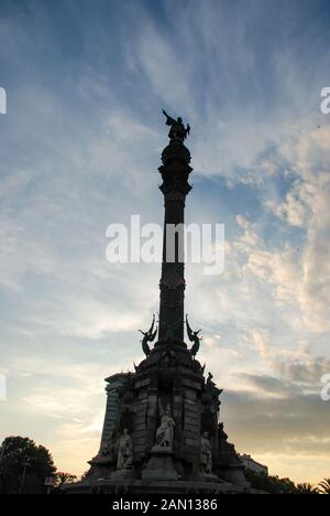 BARCELONA, SPANIEN - ,2013 - Blick auf das Kolumbus Denkmal in den Straßen von Barcelona. Stockfoto