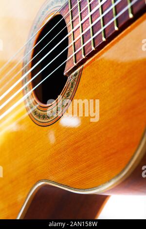 Schließen Sie herauf Bild klassische Gitarre Stockfoto