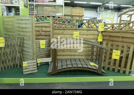 Frankreich Brive La Gaillarde: 08/2018, leeren Baumarkt, Baumarkt; Stockfoto