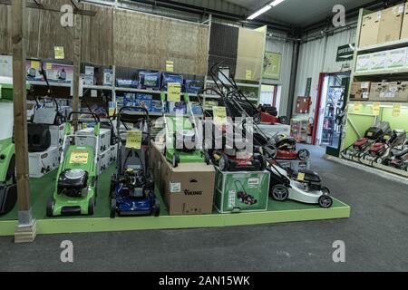 Frankreich Brive La Gaillarde: 08/2018, leeren Baumarkt, Baumarkt; Stockfoto