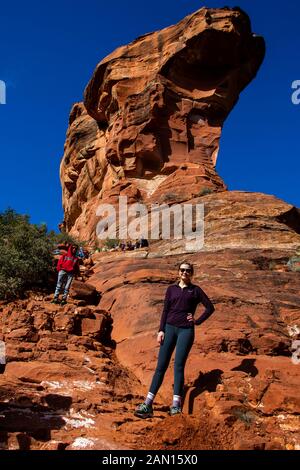 Familienfotos aus Sedona, Arizona, die Tour über rote Felsen machen. Stockfoto