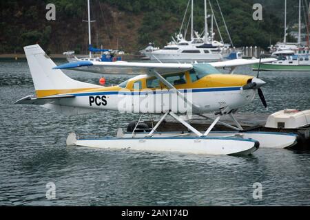 Sea Plane im Fjord in Neuseeland Stockfoto