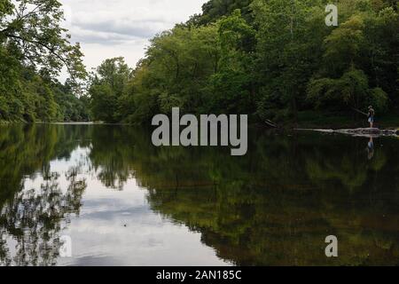 Angeln in den Catskills am Esopus Creek.Angelpfahl, Stockfoto