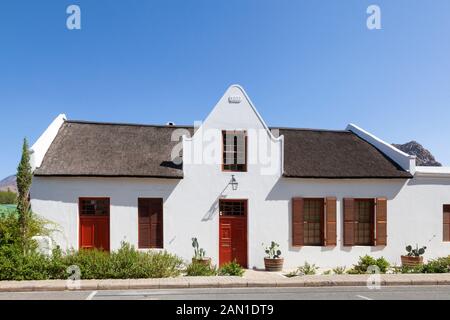 Historisches 1856 Reetched Cape Dutch Homestead, Montagu, Route 62, Boland, Western Cape, Südafrika Stockfoto