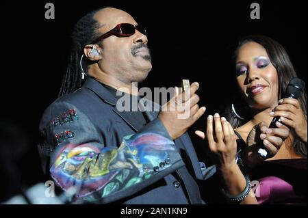 Mailand Italien 26/09/2008, Live-Konzert von Stevie Wonder im Forum Assago: Stevie Wonder mit Tochter Aisha Morris Stockfoto