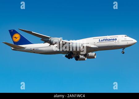 Frankfurt, Deutschland - Juni 8, 2018: Lufthansa Boeing 747 Flugzeug am Flughafen Frankfurt (FRA) in Deutschland. Boeing ist ein Flugzeug Hersteller i Stockfoto