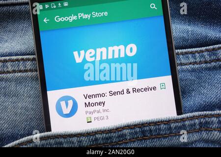 Venmo App bei Google Website spielen Store angezeigt auf dem Smartphone in Jeans Tasche versteckt Stockfoto