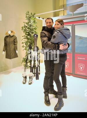 Anja Kling mit Ehemann Oliver Haas beim Nobis Sammlung anzeigen Auf der Berlin Fashion Week Herbst/Winter 2020 im Hotel de Rome. Berlin, 14.01.2020 Stockfoto