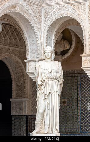 Die "Palas Pacifera"-Marmorstatue in der Casa de Pilatos. Es handelt sich um eine römische Nachbildung der zweiten Chr. des griechischen Originals Athenea Medicis, der Weltgottheit Stockfoto