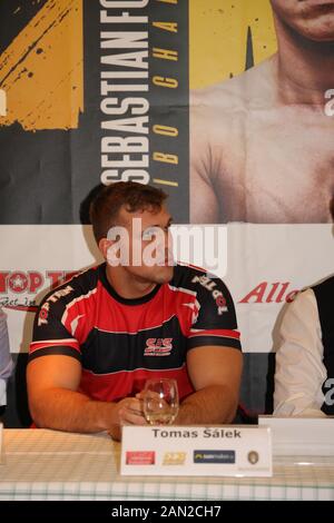 Tomas Šálek bei der Pressekonferenz zur Block-Bräu Box-Gala im" "Hamburg am 14.1.2020 Stockfoto