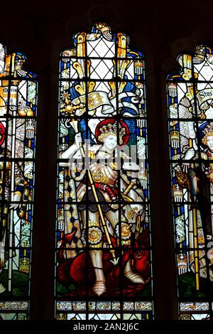 Detail des Buntglasfensters von St Mary's Church, Chiddingstone, Kent, England Stockfoto