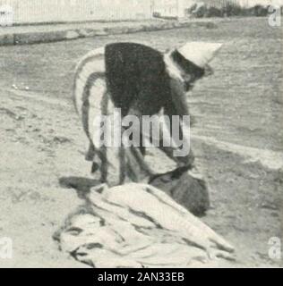 Il diario di un viandante (Dal Deserto al Mar Glaciale). "A. Sfax. - Lavandaie. Stockfoto