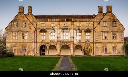 Die Pepys Library Cambridge im Magdala College der Universität Cambridge. Irgendwann nach 1700 fertiggestellt, aber wahrscheinlich ab 1640 geplant. Stockfoto