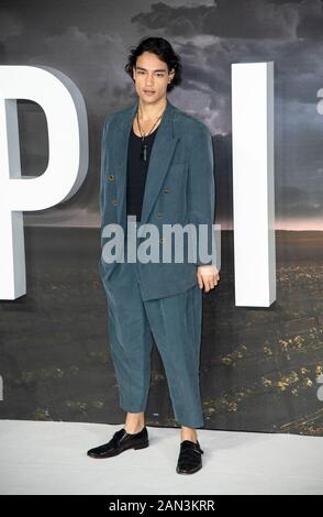 London, Großbritannien. 15 Jan, 2020. LONDON, ENGLAND - Januar 15: Evan Evagora besucht die Europäische Premiere von Amazon Original Star Trek: Picard' im Odeon Luxe Leicester Square am 15. Januar 2020 in London, England. Credit: Gary Mitchell, GMP-Media/Alamy leben Nachrichten Stockfoto