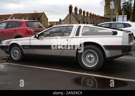 Ein DeLorean in Wells, Somerset, UK geparkt Stockfoto