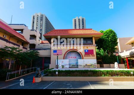 Honolulu, Oahu, Hawaii - November 04, 2019: Platz in Chinatown, Honolulu. Honolulu ist die Hauptstadt und größte Stadt des US-Bundesstaates Hawaii Stockfoto