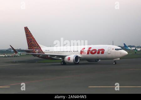Abbildung: Boeing 737-8 max PK-LQJ von Lion Air in Pontianak Stockfoto