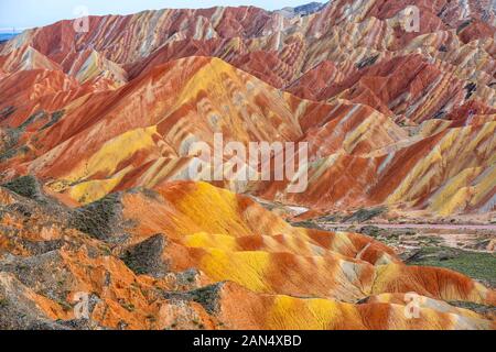 ---- Blick auf Danxia Relief in Zhangye Stadt im Nordwesten der chinesischen Provinz Gansu, 2. Oktober 2019. Stockfoto