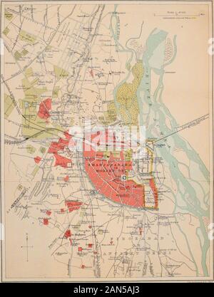 Ein Handbuch für Reisende in Indien, Burma und Ceylon. . DELHI UND UMGEBUNG. LoDdnii John&gt; fniT "v. AlLcDLfirle Slrovt. ROUTE 14. DELHI - Geschichte 187 in seinen Geschäften, die wichtigsten Dienste beingsitnated in der Mitte und E.Ende des Chandni Chauk. Der Bahnhof, jetzt einer von thelargest in Indien, liegt auf der Seite der Stadt; die Queens Gardens separ-ass es vom Chandni Chauk, die Straße E. und W. aus dem Fort und Palaceon der Jamna, der FatehpuriMosque, in der Nähe von Lahore Tor. Mit Blick auf die S.w. Winkel des Forts ist der große Jama Masjid, und furtherdown den Fluss von der Stockfoto