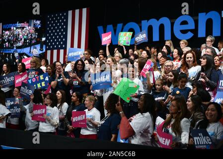 Mike Bloomberg "Frauen für Mike' Bewegung Kick-Off-Veranstaltung, US-Präsidentschaftswahlen Campaigning, Sheraton Hotel, New York - 15 Jan 2020 - Groundswell mov Stockfoto