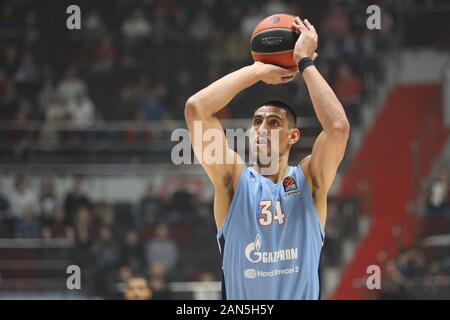 Sankt Petersburg, Russland. 15 Jan, 2020. Gustavo Ayon der Zenit in Aktion während der 2019/2020 Turkish Airlines EuroLeague Saison Runde 19 Match zwischen Zenit St. Petersburg und Kirolbet Baskonia Vitoria Gasteiz Credit: SOPA Images Limited/Alamy leben Nachrichten Stockfoto