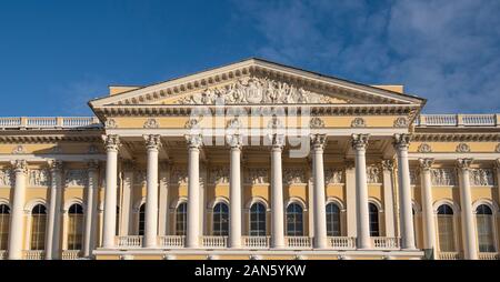 Sankt Petersburg, Russland. Blick auf das staatliche Russische Museum. Das Museum ist das größte Depot russischer Kunst in St. Petersburg. Stockfoto