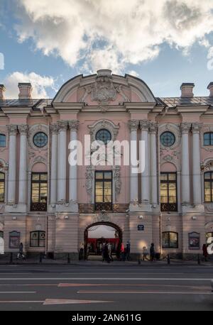 Sankt Petersburg, Russland. Stroganovskij Palast (Palast von Stroganow) auf dem Newski-Prospekt, erbaut 1754, vom Architekten Rastrelli Stockfoto