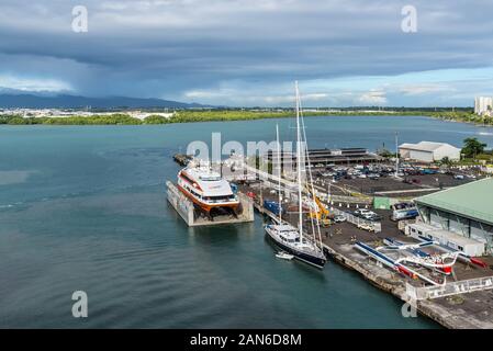 Pointe-à-Pitre, Guadeloupe - Dezember 14, 2018: Waterfront von Pointe-à-Pitre, Guadeloupe, der Region von Frankreich, Kleine Antillen, Caribbea Stockfoto