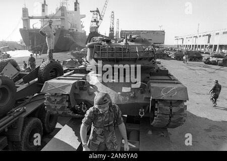 Genua (Italien), September 1986, Landung der 30.Division der US National Guard in der NATO Übungen in Europa zu beteiligen Stockfoto