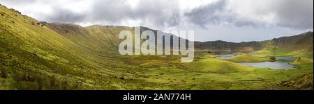 Schöne Panorama Blick auf die Corvo Caldera auf den Azoren, Portugal. Stockfoto