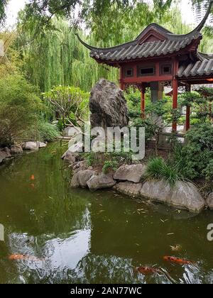 Der Chinesische Garten der Freundschaft ist ein Chinesischer Garten in Chinatown, Sydney, Australien. Stockfoto
