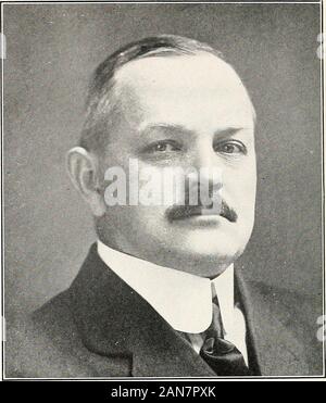 Verehrte Männer von Philadelphia und von Pennsylvania. MaTceau GOR 3 IAX, JAMES E.. Atty und Magistrat; b. Phila., 27. März 1860; s. Rchard und Maria (Welsh) Gorman; Grad. Central High School 1877; adm. Bar 1882; gewählt Magis - gedrückt wurden vor 15 Jahren; Kandidat für Senator, 1896; forRegistrar von Testamenten, Empfänger von Steuern, Magistrat und Judgeof allgemeinen Vorwände, Nr. 5; Mem. B. S. O. E., L. 0. 0. M., A. O. H., K. von C. und die freundlichen Söhne des Hl. Patrick; Mem. Katholische Philopatrian inst.; Direc. Spielplatz Assn; Geschäftsadresse. Zentrale Polizei, Rathaus. CRONIIV, Charles I. Geboren in Th Stockfoto