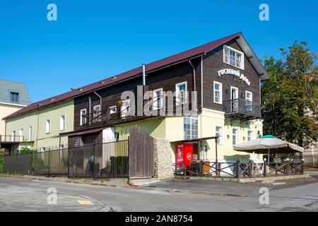 Pskow, Gästehaus auf Olgina Damm, sonnigen Sommertag Stockfoto