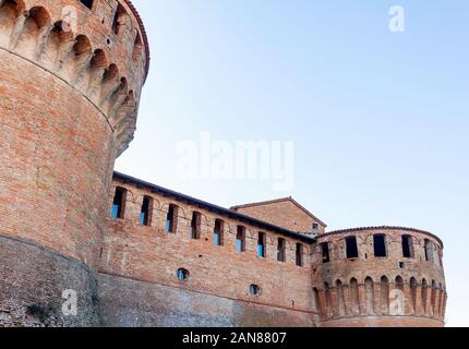 Mittelalterliche Festung in Dozza Imolese. Dozza ist eine italienische Gemeinde in der Provinz Bologna. Italien Stockfoto