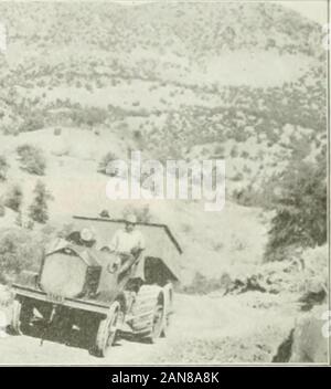 E/MJ: Engineering und Mining Journal. b. 8 -^. Die Knox Zugmaschine mit Auflieger IN DSE ZWISCHEN DUQUESNE UND PATAGONIEN, Ariz. Stockfoto