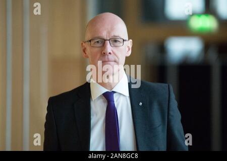 Edinburgh, Großbritannien. 16 Jan, 2020. Bild: John Swinney MSP - stellvertretender Erster Minister von Schottland. 2. Sitzung von 2020 der erste Minister Fragen an das schottische Parlament. Argumente und den Austausch von der Scottish National Party (SNP) nach dem britischen Premierminister Boris Johnson verweigerte die Erlaubnis für einen sekunden Unabhängigkeitsreferendum. Credit: Colin Fisher/Alamy leben Nachrichten Stockfoto