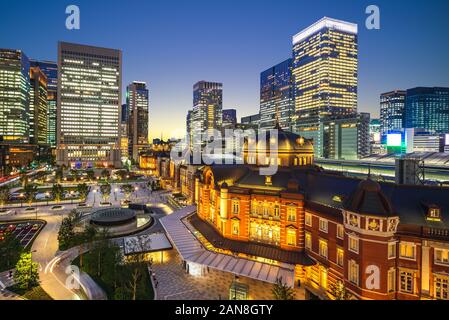 Bahnhof von Tokio in der Nacht in Tokyo City, Japan Stockfoto