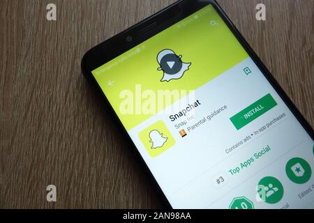 Snapchat App bei Google Website spielen Store angezeigt auf einem modernen Smartphone Stockfoto