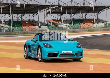 Luxus Autos von Porsche im Buddh International Circuit, Greater Noida, Indien Stockfoto