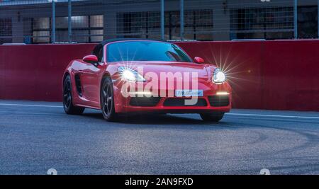 Luxus Autos von Porsche im Buddh International Circuit, Greater Noida, Indien Stockfoto