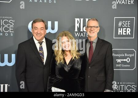 Santa Monica, CA. 12 Jan, 2020. Chris Buck, Jennifer Lee und Peter Del Vecho in der Ankunftshalle für die 25. jährlichen Critics' Choice Awards - Pt2, Barker Hangar, Santa Monica, CA 12. Januar 2020. Credit: Priscilla Grant/Everett Collection/Alamy leben Nachrichten Stockfoto