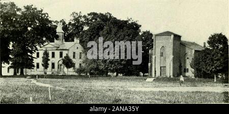 Genealogische und persönliche Geschichte der westlichen Pennsylvania;. iirXXKWlOlJ. Die JIALL (.) J. nGlCAL tiCHOOL.. Alte Staatliche Akademie (JETZT HIGH SCHOOL), UND ST. PETERS ElISdCHURCH - ERSTE KIRCHE IN Waterford. Stockfoto